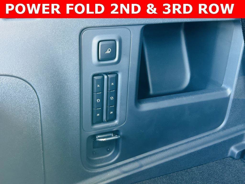 New 2025 Lincoln Navigator Reserve w/ Jet Appearance Package image 19