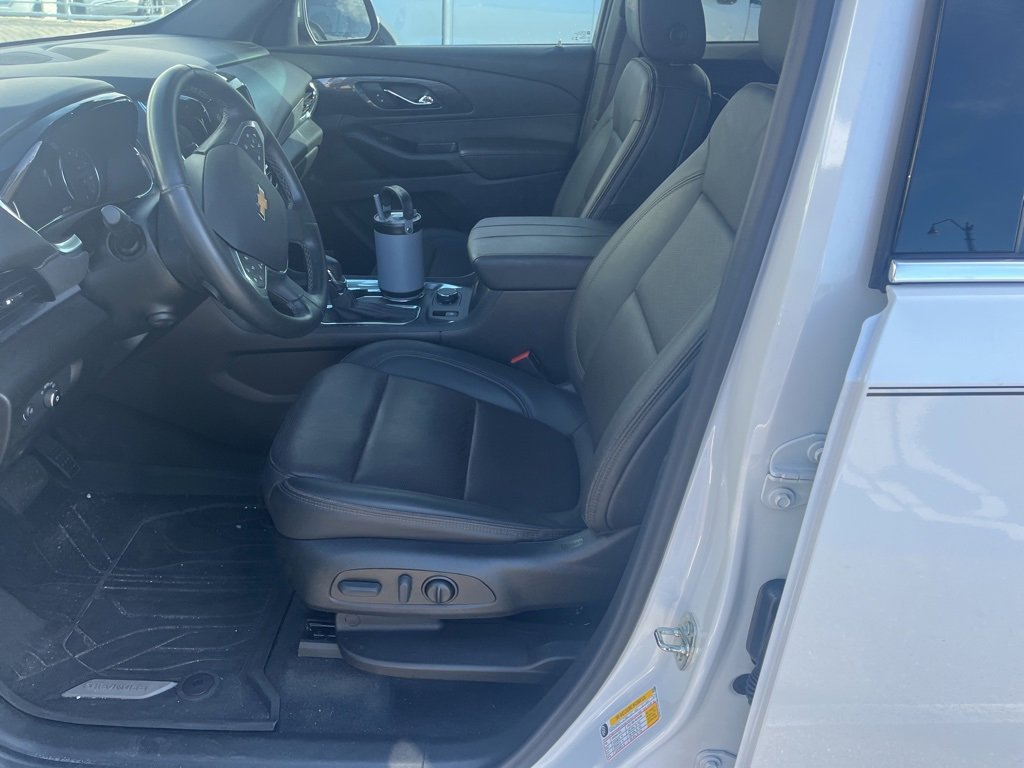 Certified 2023 Chevrolet Traverse High Country w/ LPO, Floor Liner Package image 10