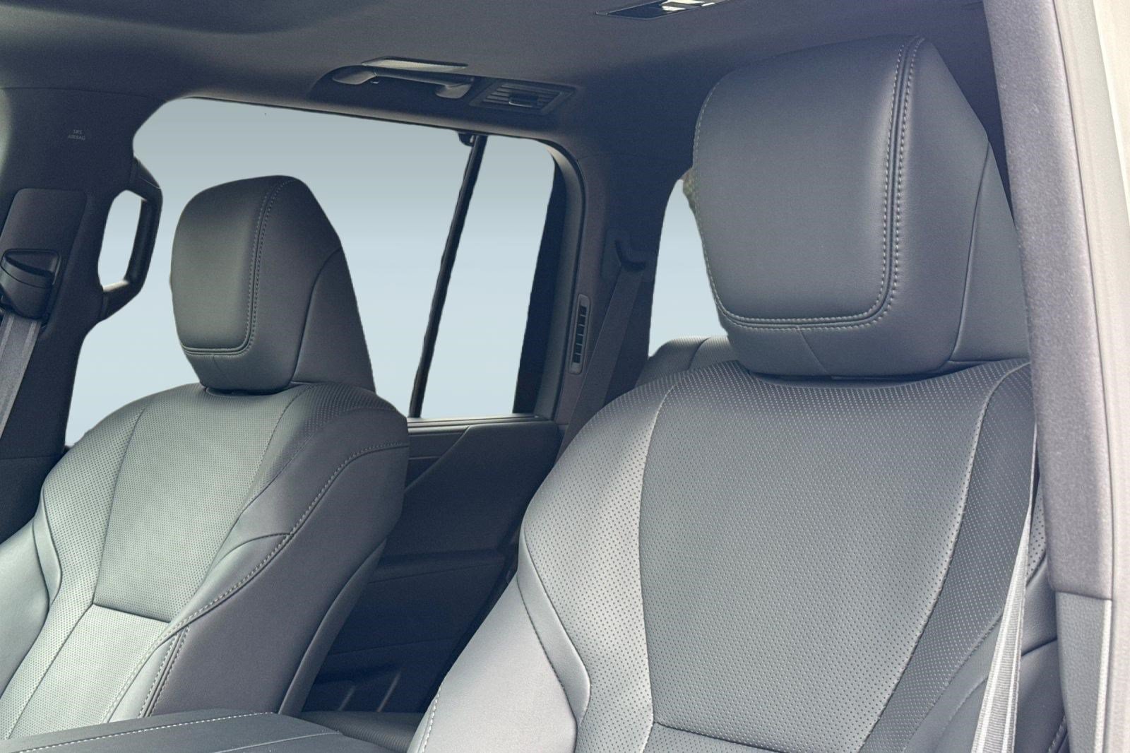 New 2026 Lexus LX 700h Overtrail AWD/4WD image 21
