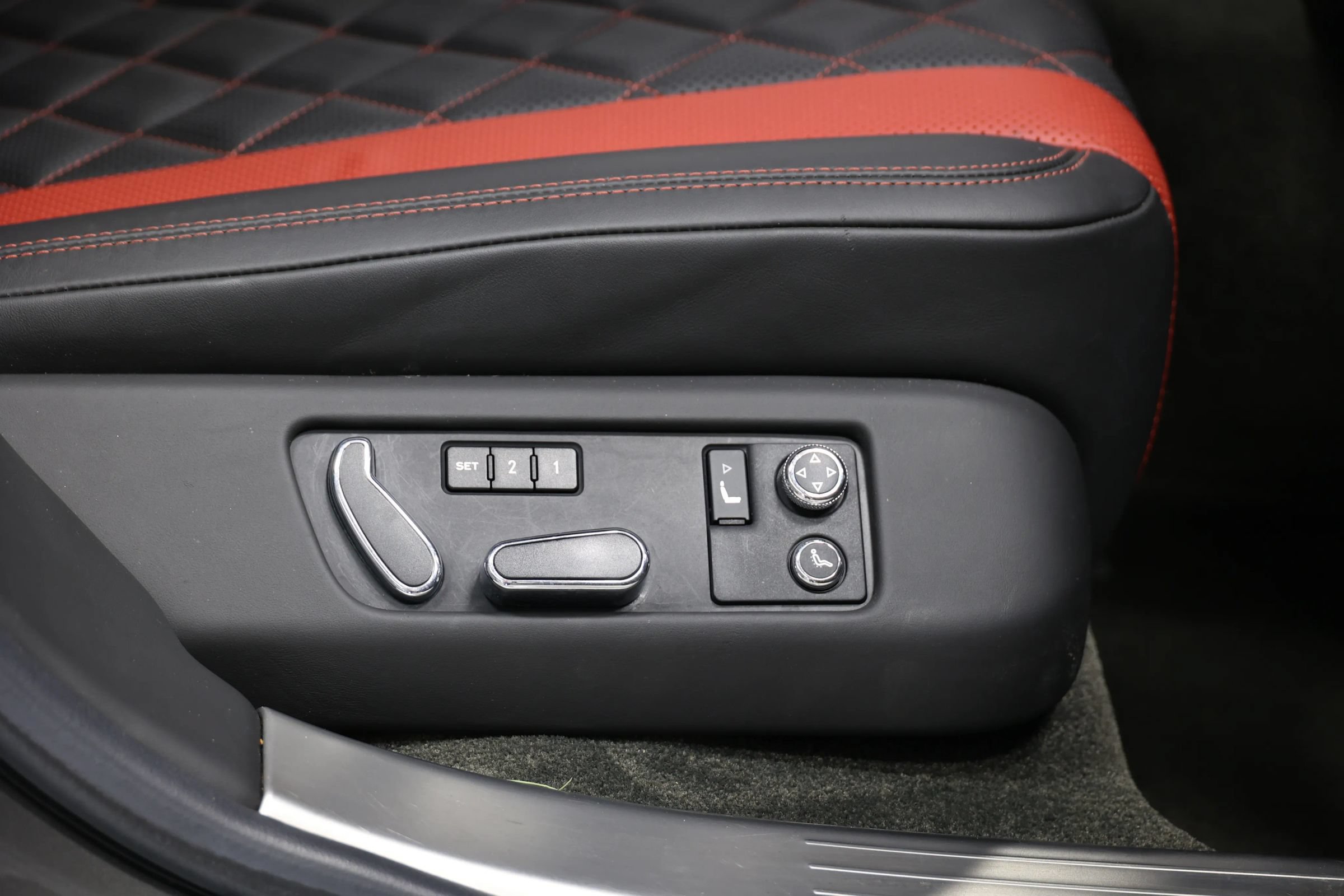 Used 2017 Bentley Flying Spur S W12 AWD/4WD image 73