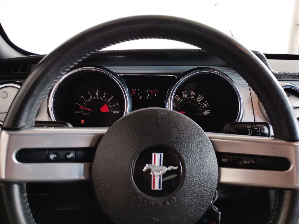 Used 2005 Ford Mustang GT RWD image 23