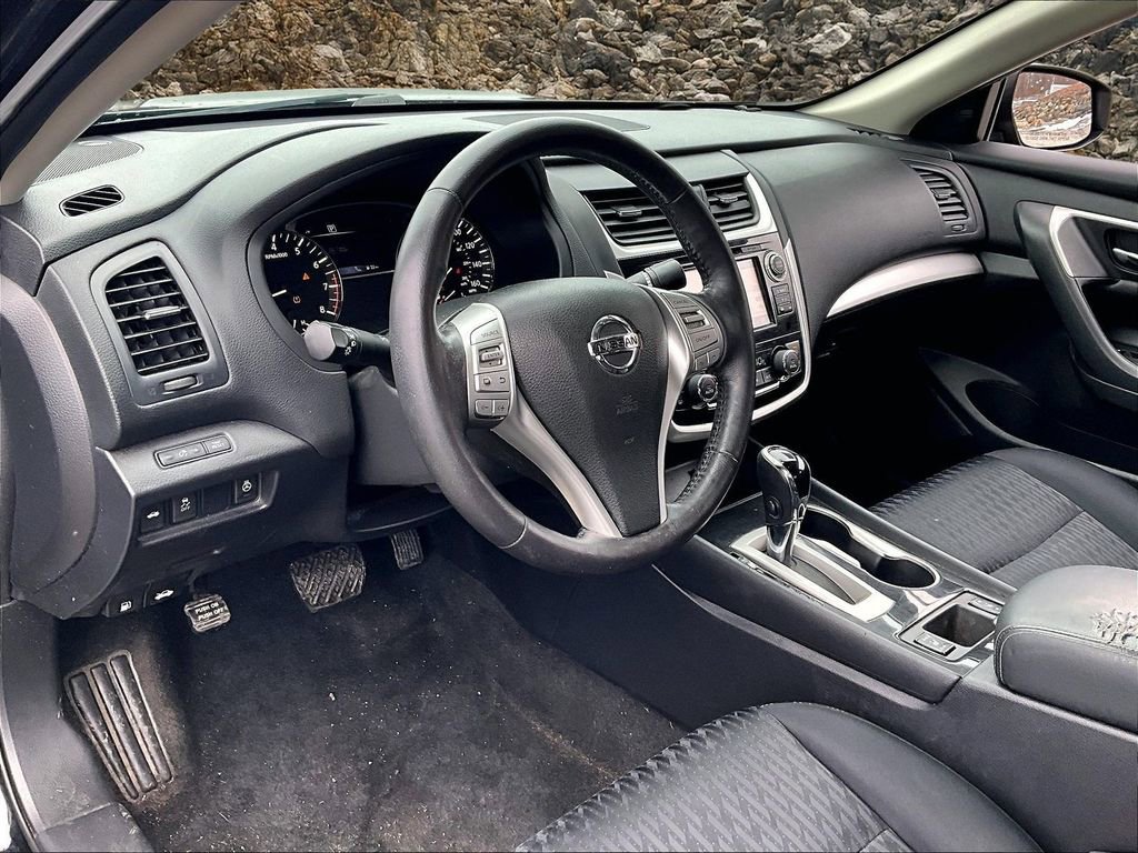 Used 2018 Nissan Altima 2.5 SV w/ 2.5 SV Technology Package image 11