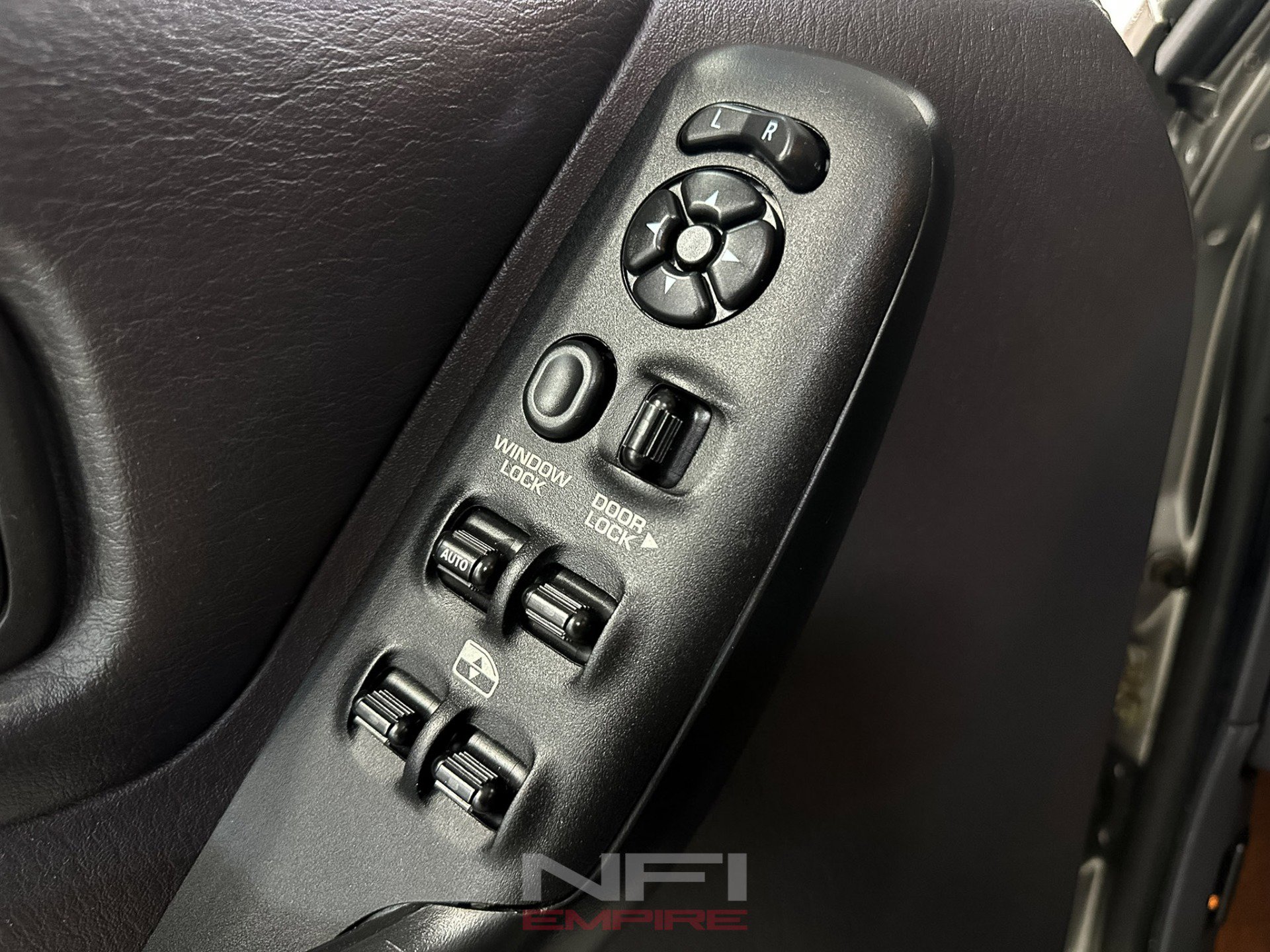 Used 2001 Jeep Cherokee Sport image 32