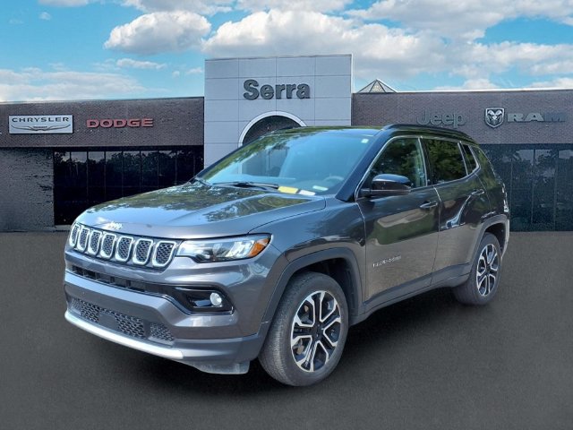 Used 2024 Jeep Compass Limited AWD/4WD image 3