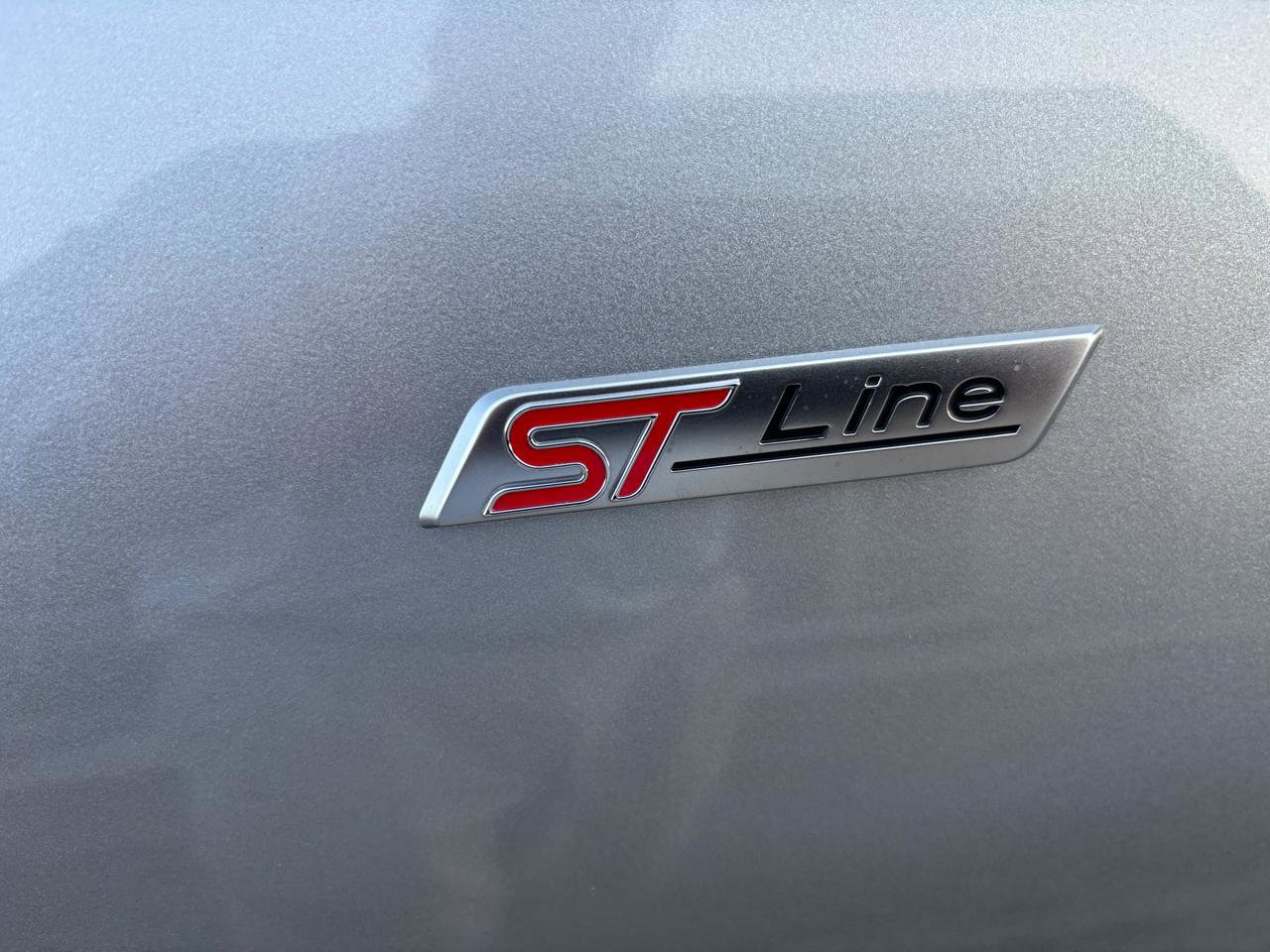 Used 2023 Ford Escape ST-Line w/ Tech Pack #1 image 6