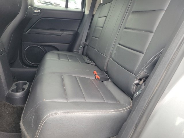 Used 2015 Jeep Patriot High Altitude FWD image 28