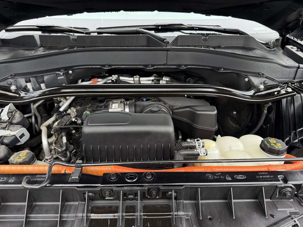 Used 2021 Ford Explorer Limited w/ Hybrid Equipment Group 310A AWD/4WD image 13
