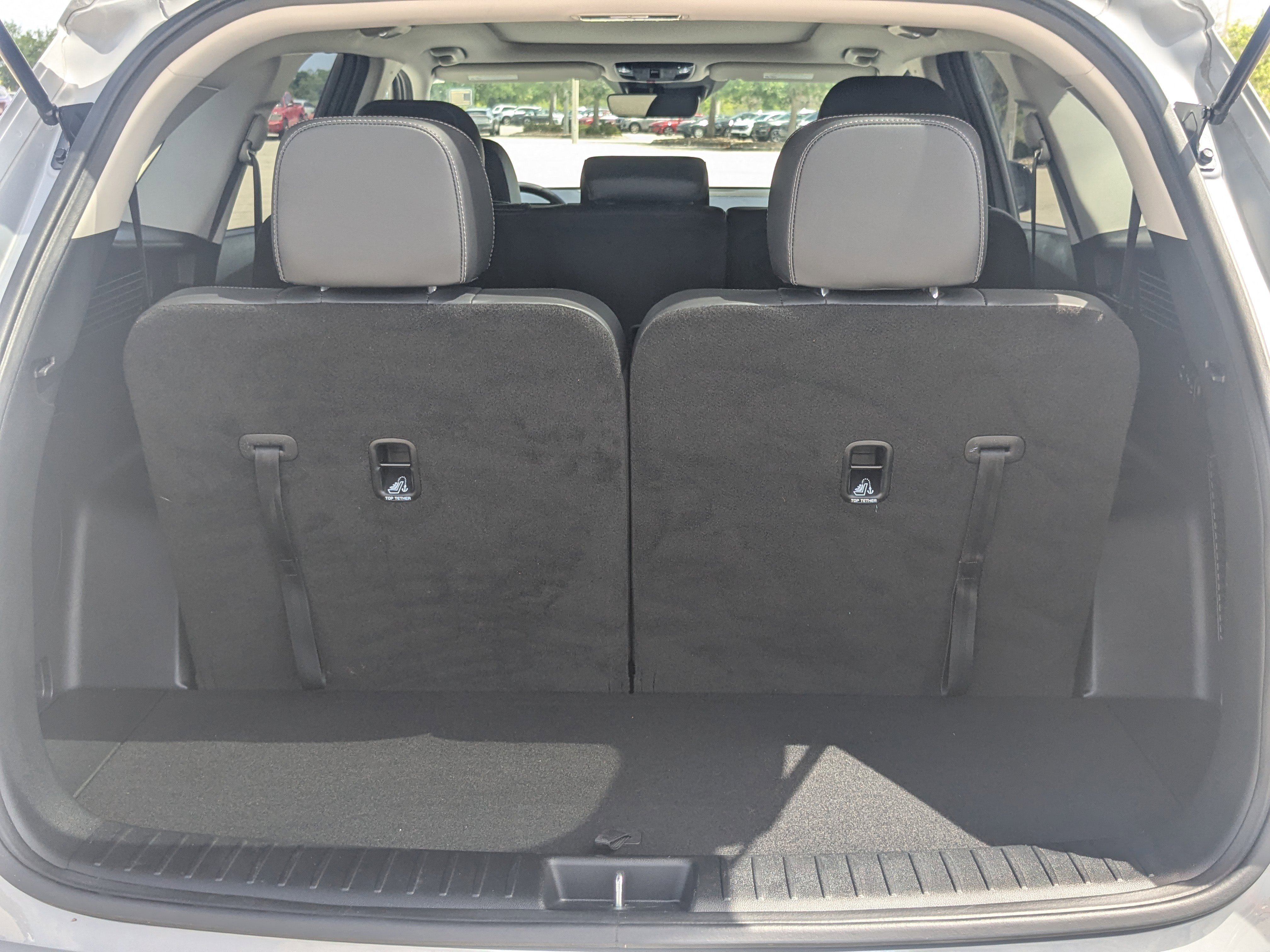 Certified 2024 Kia Sorento S w/ Panoramic Sunroof Package image 14