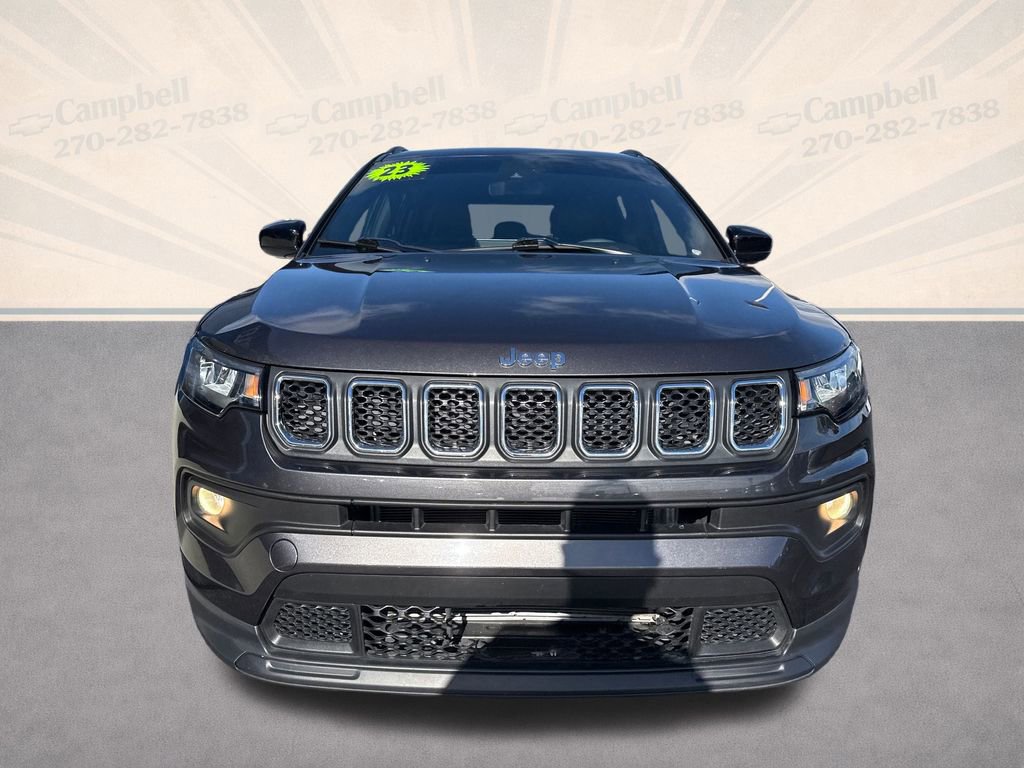 Used 2023 Jeep Compass Latitude image 9
