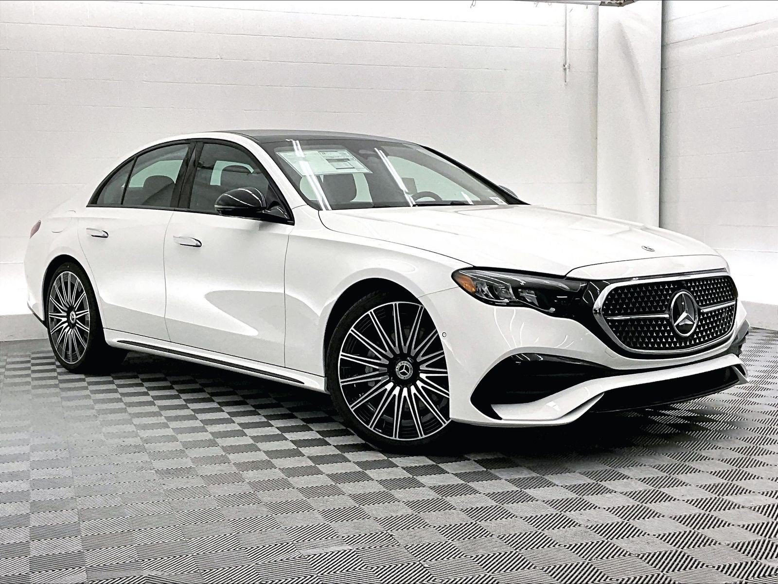 New 2026 Mercedes-Benz E 450 4MATIC Sedan image 16