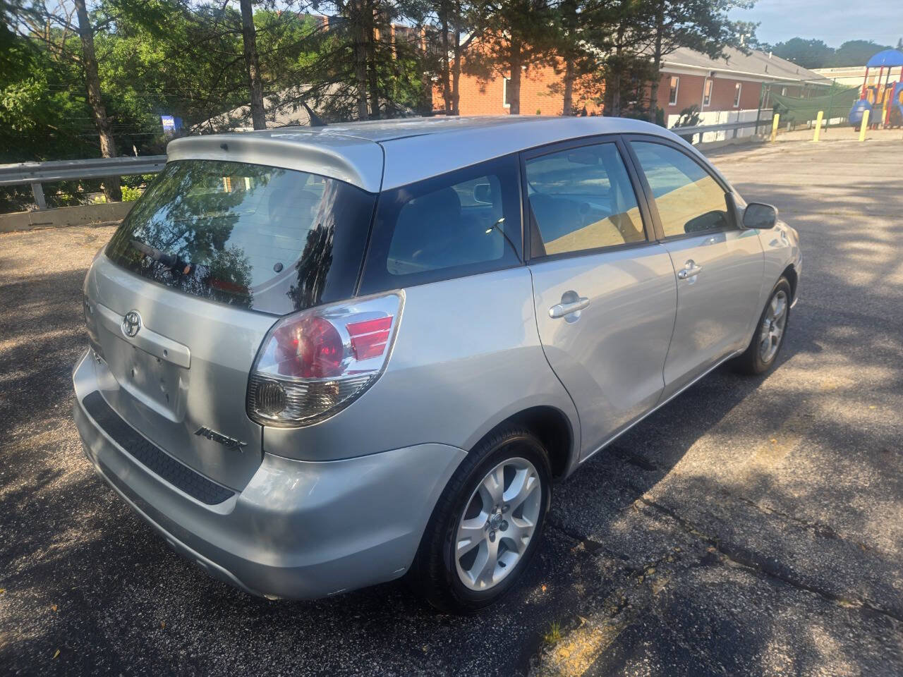 Used 2007 Toyota Matrix XR FWD image 11