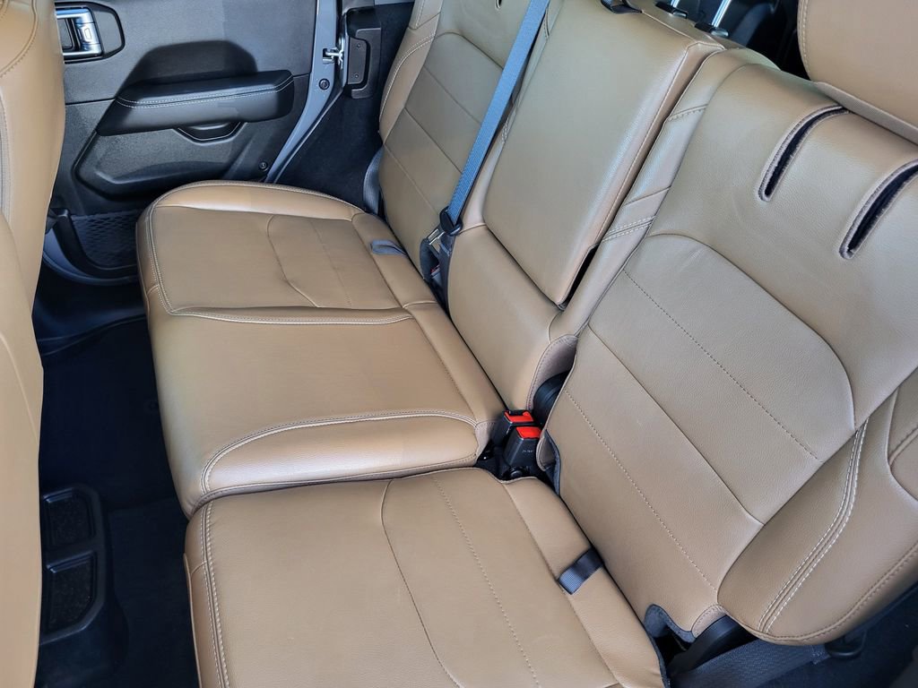 Used 2023 Jeep Wrangler Sahara w/ Cold Weather Group image 29