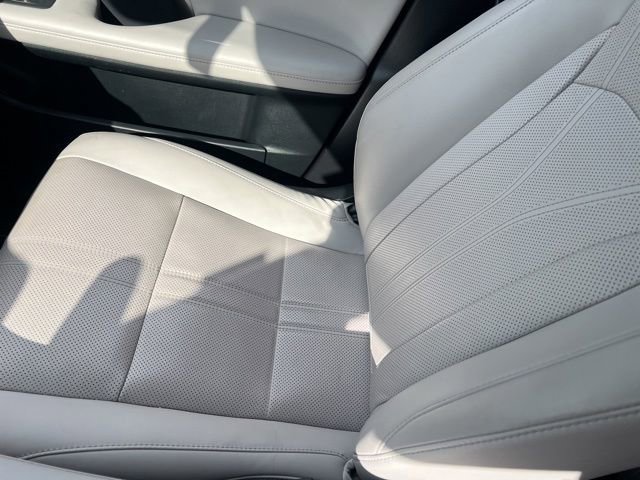 Used 2022 Lexus RX 450hL Luxury w/ Cold Area Package (CT) AWD/4WD image 22
