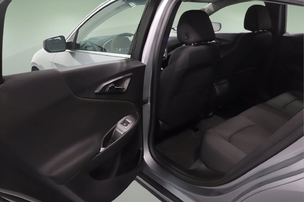 Used 2024 Chevrolet Malibu LS w/ Driver Confidence Package FWD image 10