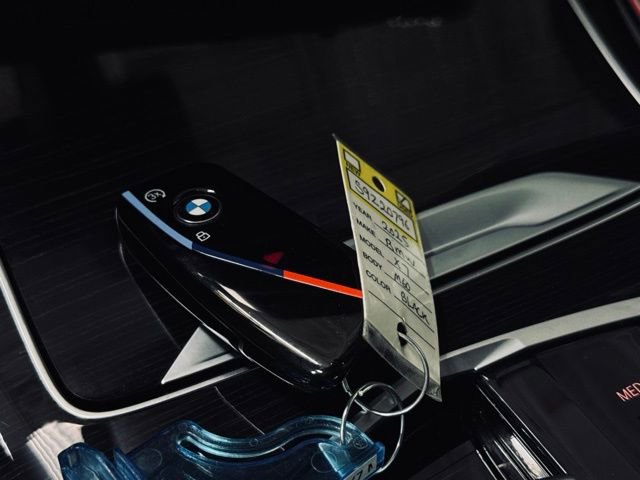 Certified 2025 BMW X7 M60i image 37