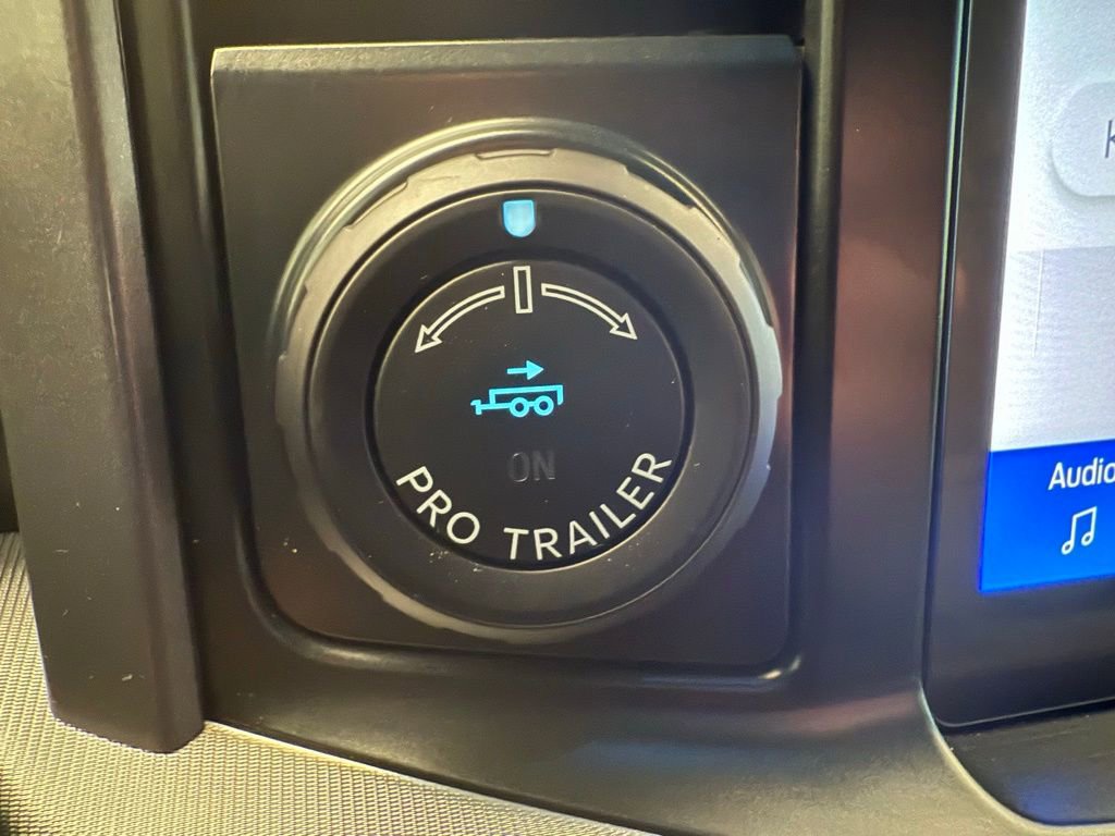 Used 2025 Ford F150 Lariat w/ Equipment Group 501A Mid image 42