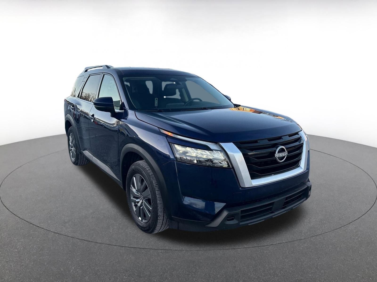 Used 2025 Nissan Pathfinder SV