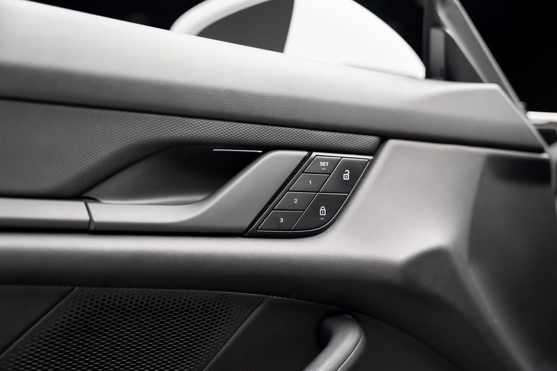 Used 2022 Porsche Taycan image 50