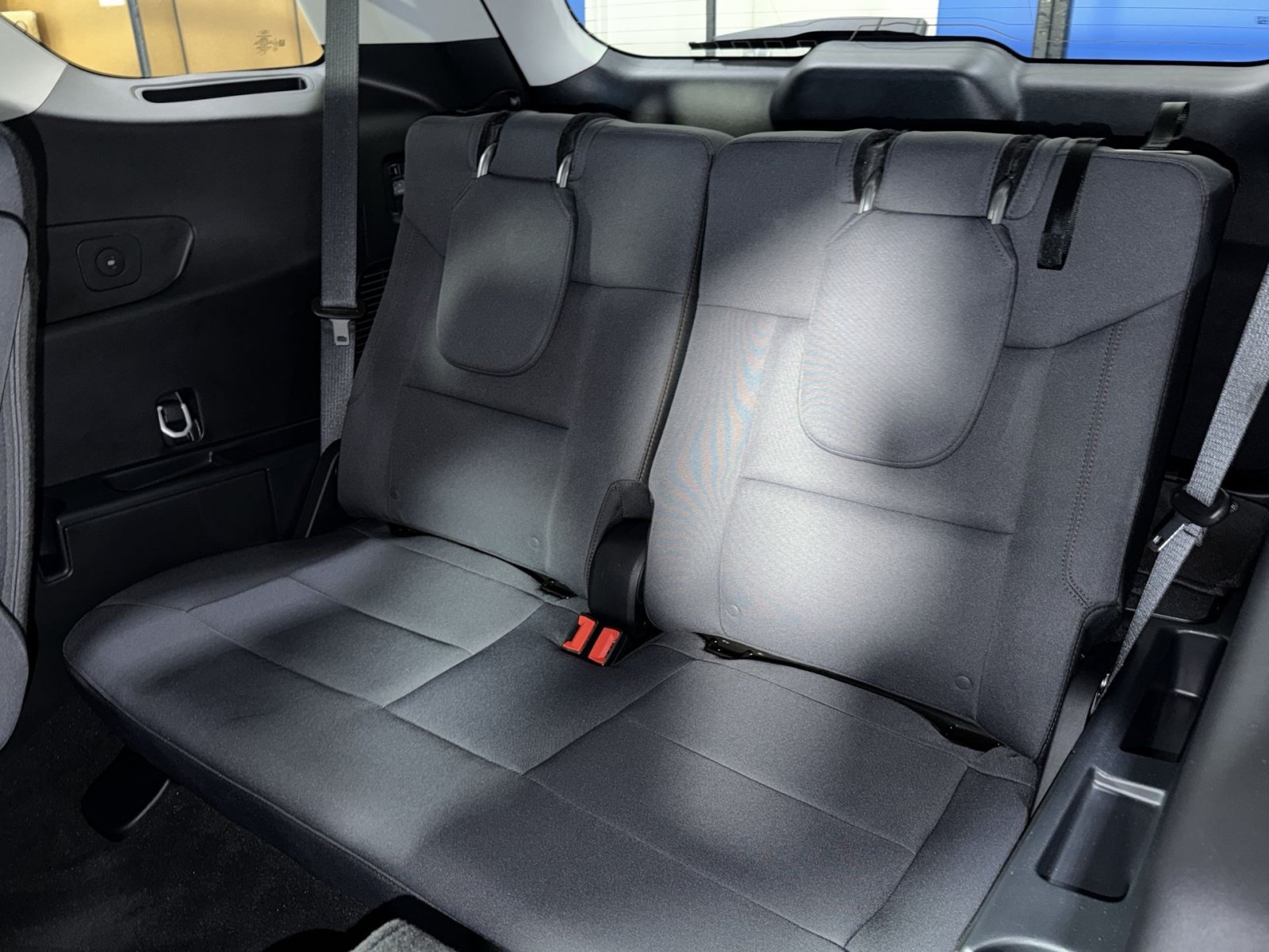 Used 2025 Ford Explorer Active RWD image 29