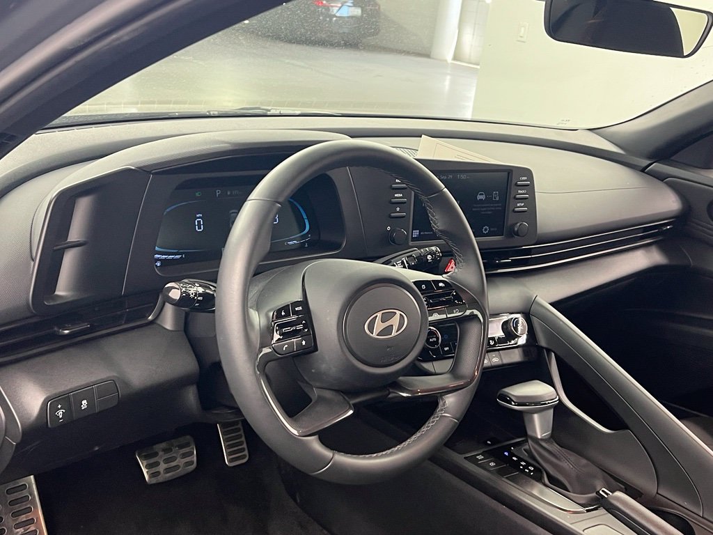 Used 2026 Hyundai Elantra Sport FWD image 10