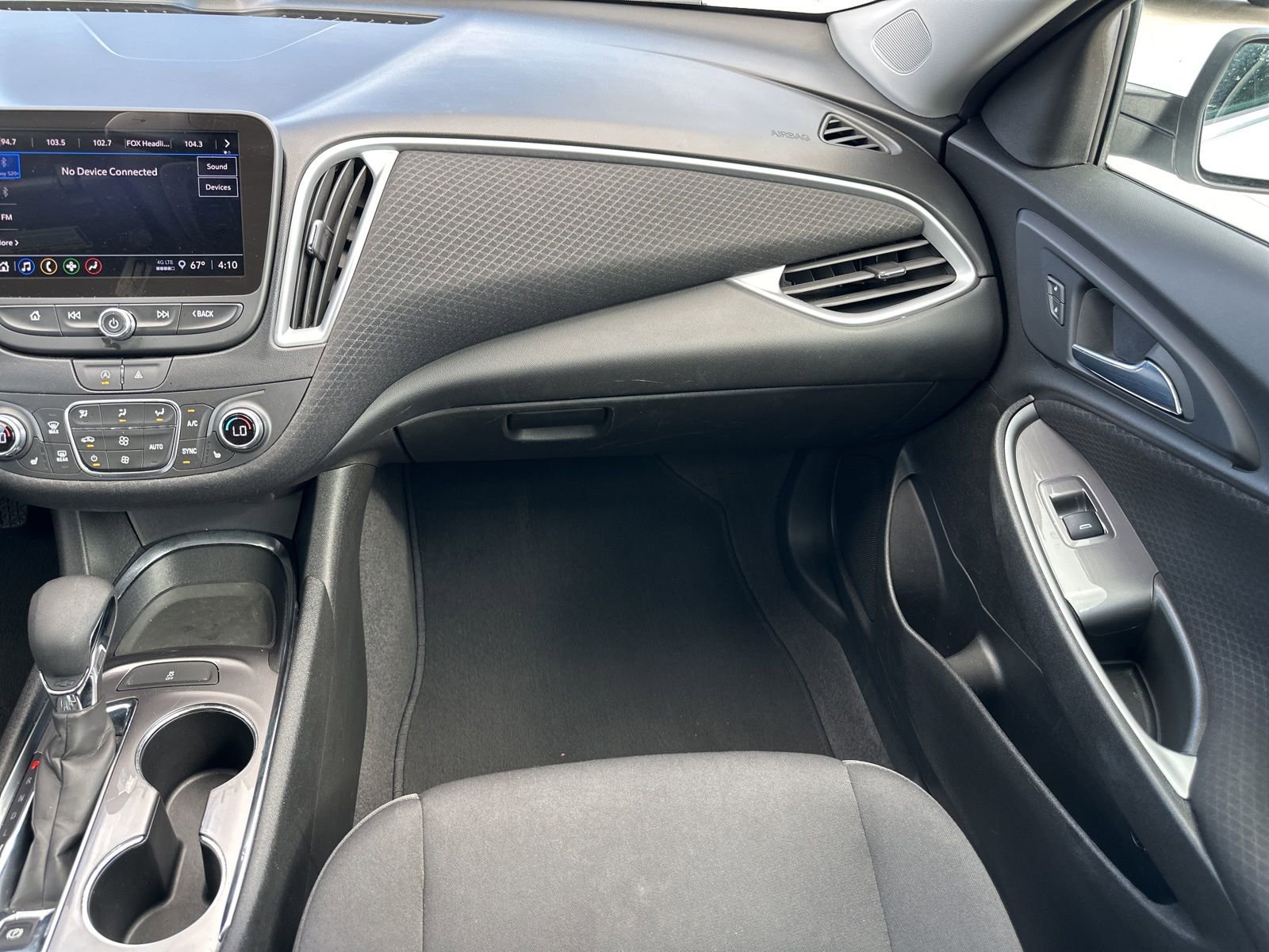 Used 2023 Chevrolet Malibu LT image 29