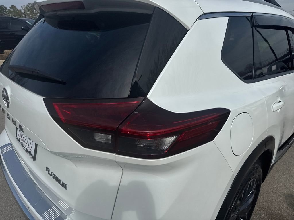 Certified 2025 Nissan Rogue Platinum w/ Platinum Premium Package image 40