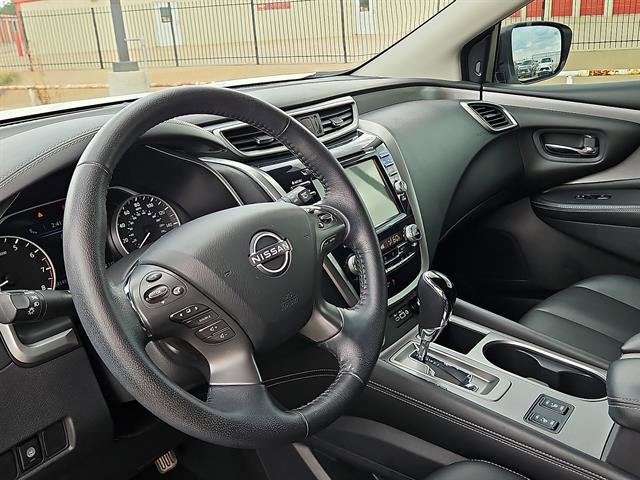 Used 2023 Nissan Murano SV w/ SV Midnight Edition Package FWD image 12