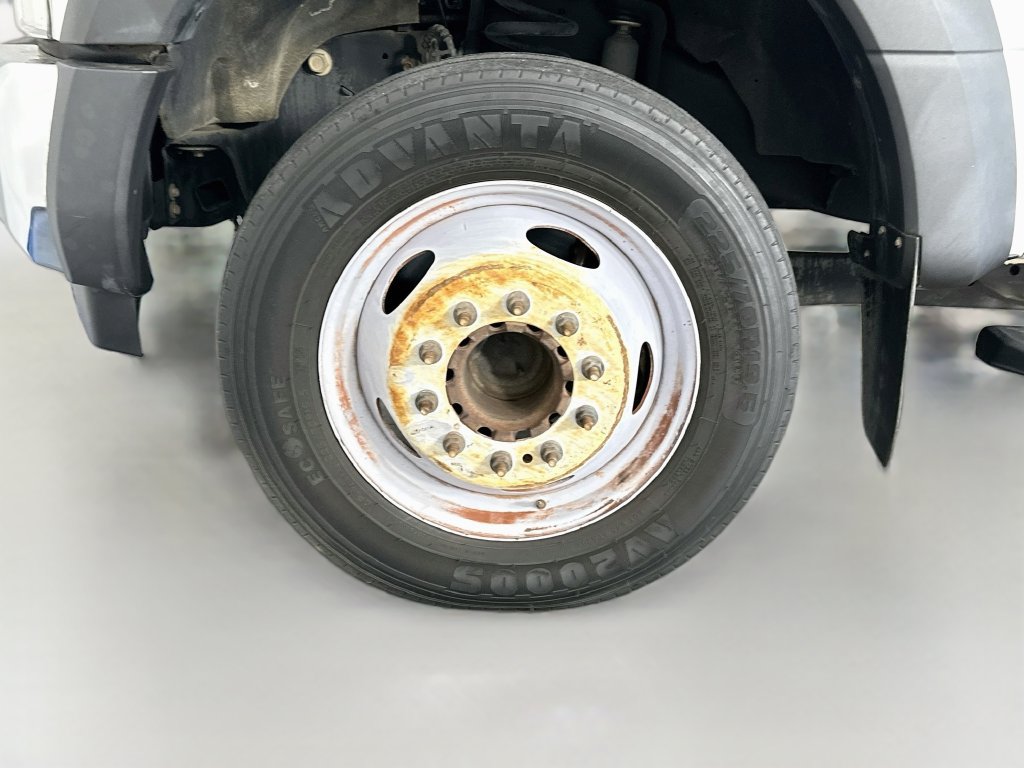 Used 2019 Ford F550 2WD Regular Cab Super Duty image 32