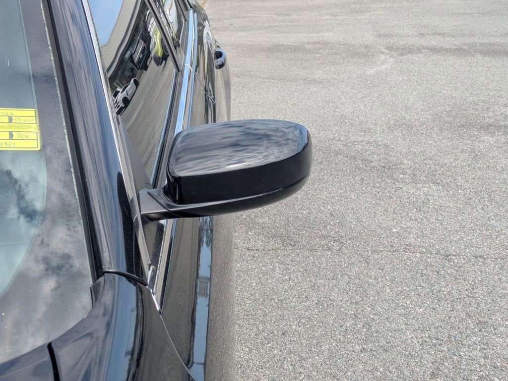 Used 2017 Chrysler 300 Limited w/ Value Package image 11