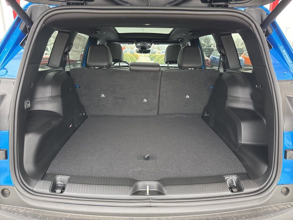 New 2026 Jeep Cherokee Overland image 25