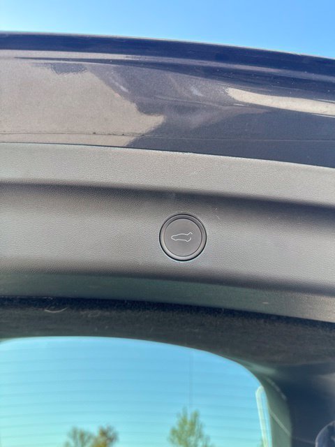 Used 2021 Tesla Model Y Long Range AWD/4WD image 13