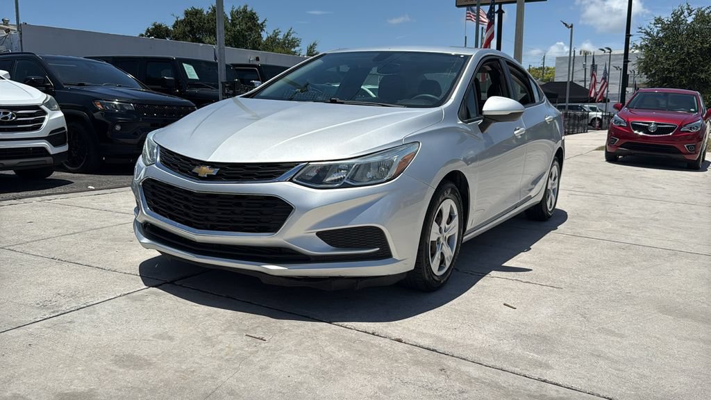 Used 2018 Chevrolet Cruze LS FWD image 10