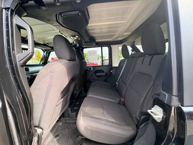 Used 2023 Jeep Wrangler Unlimited w/ Dual Top Group AWD/4WD image 26