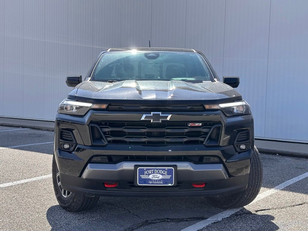 Used 2023 Chevrolet Colorado Z71 w/ Z71 Convenience Package 2 AWD/4WD image 7