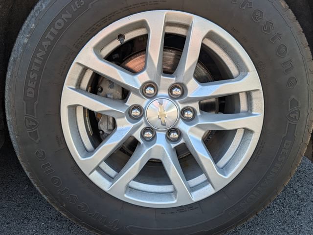 Used 2021 Chevrolet Tahoe LT w/ Luxury Package AWD/4WD image 10