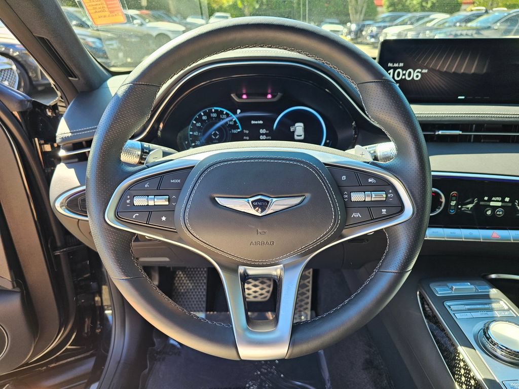 Certified 2025 Genesis GV70 3.5T Sport w/ Sport Prestige Package AWD/4WD image 11