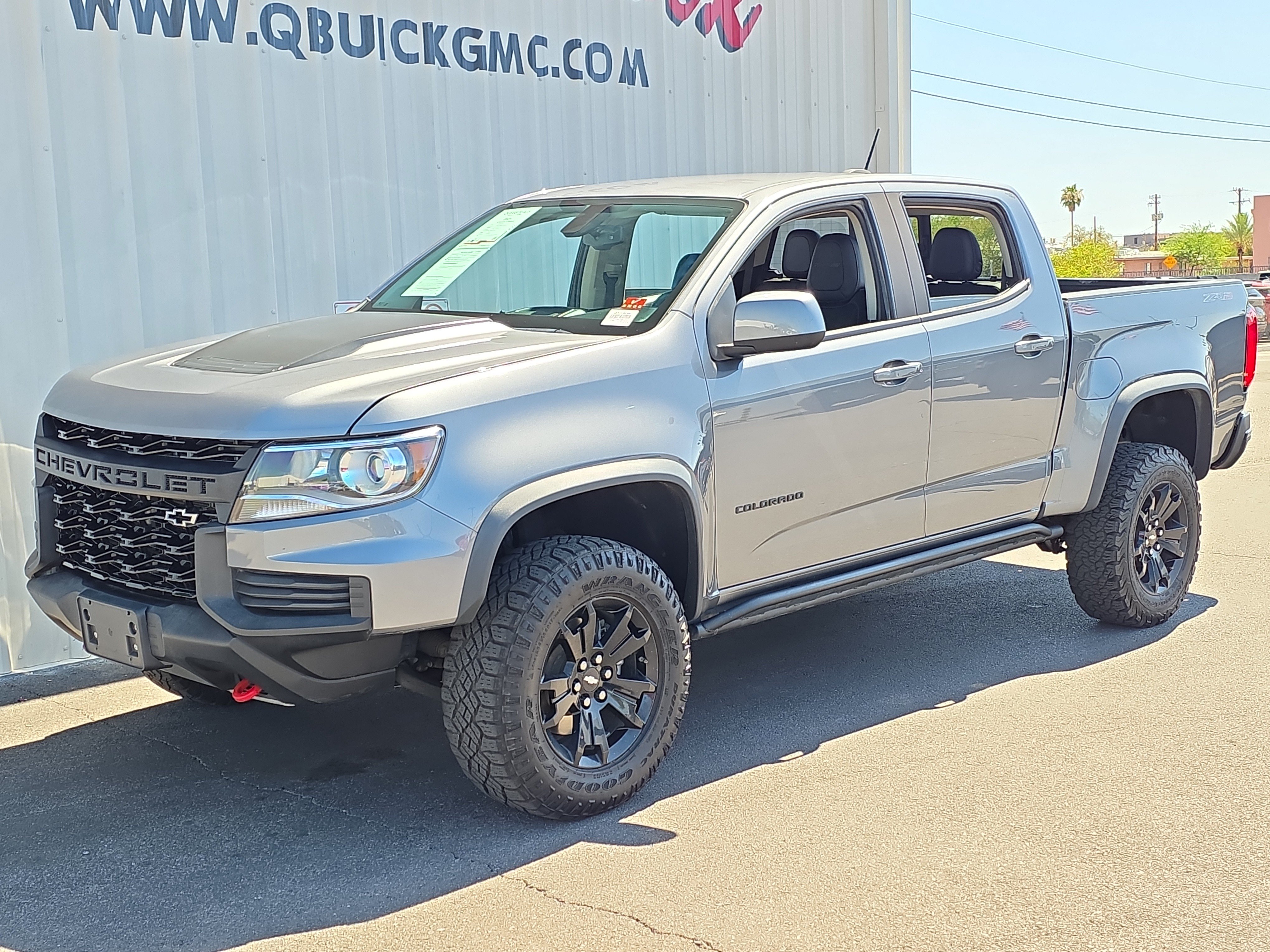 Used 2021 Chevrolet Colorado ZR2 w/ ZR2 Dusk Special Edition AWD/4WD image 3