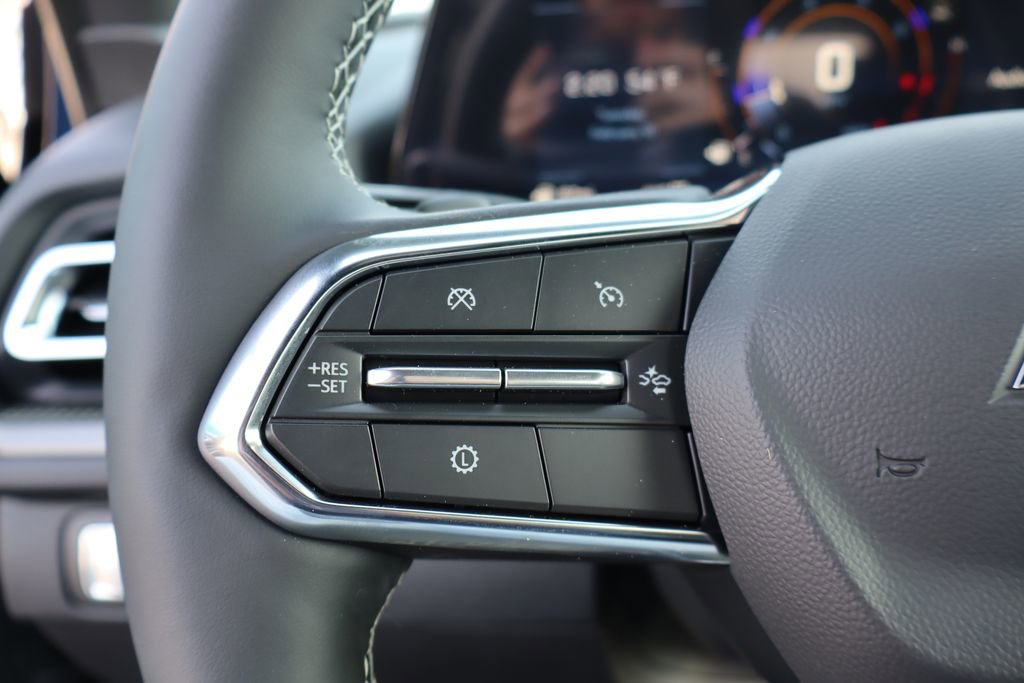 New 2026 Chevrolet Traverse LT w/ Midnight/Sport Edition image 14