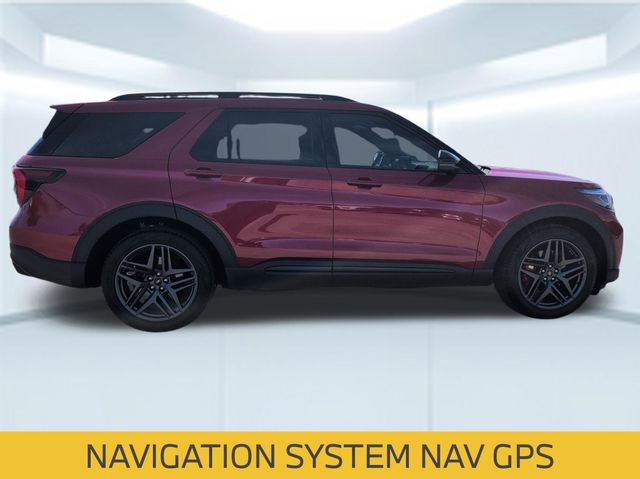 Used 2025 Ford Explorer ST image 7