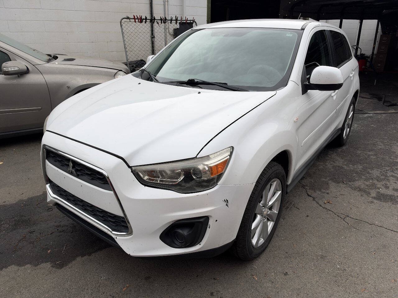 Used 2015 Mitsubishi Outlander Sport ES AWD/4WD image 1