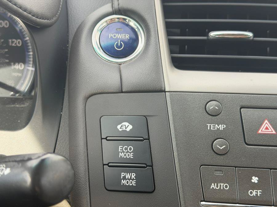 Used 2010 Lexus HS 250h FWD image 29