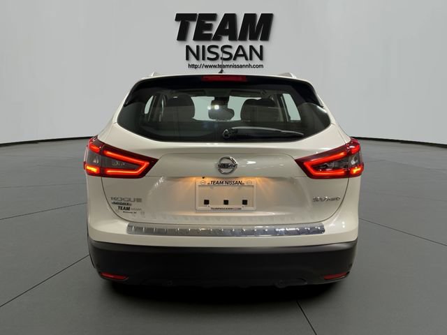 Certified 2022 Nissan Rogue Sport SV AWD/4WD image 5