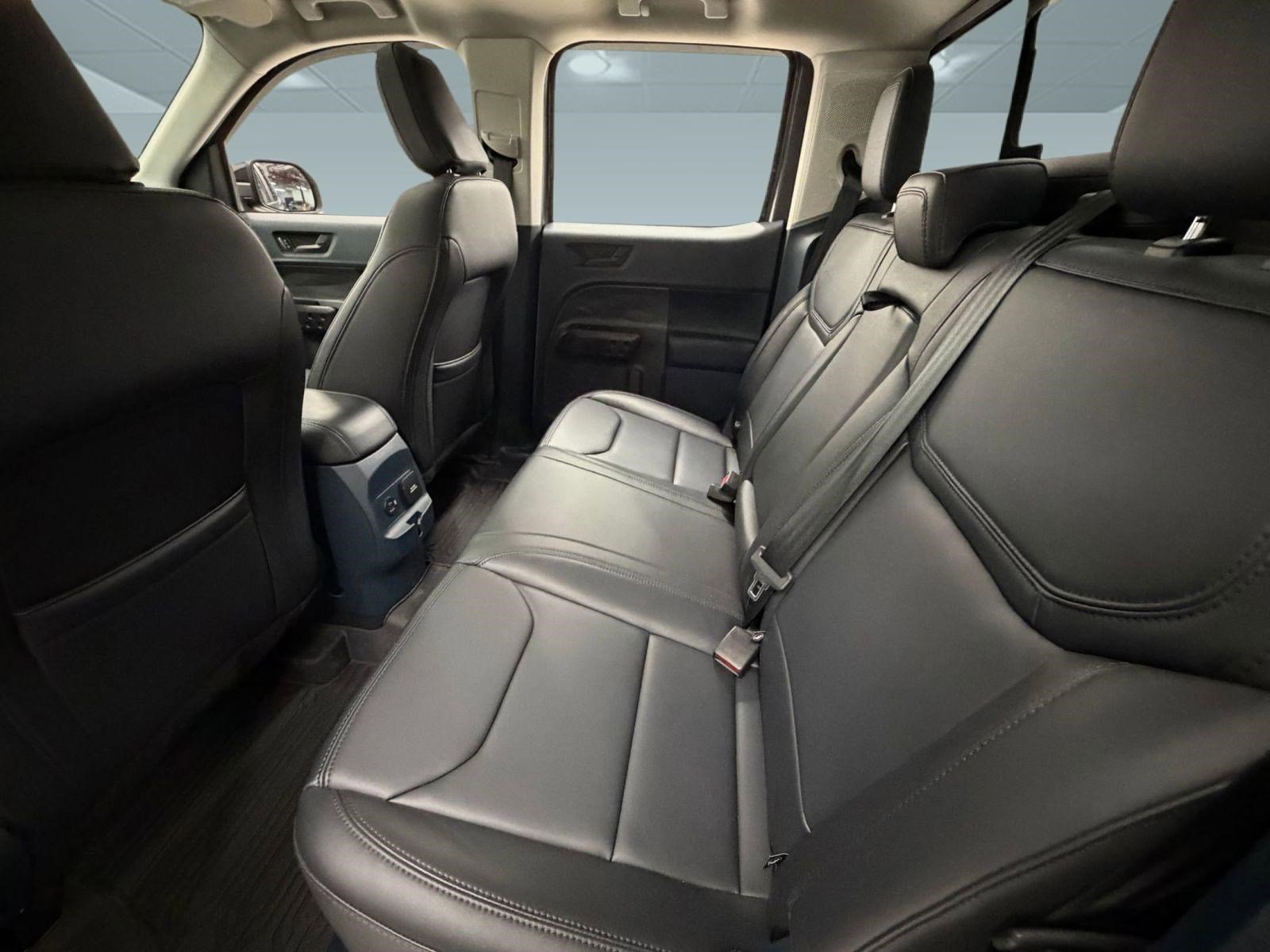 Used 2024 Ford Maverick Lariat w/ Black Appearance Package image 22