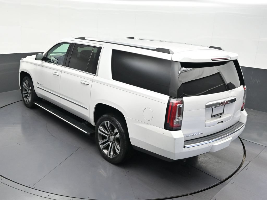 Used 2020 GMC Yukon XL Denali w/ Denali Ultimate Package RWD image 18