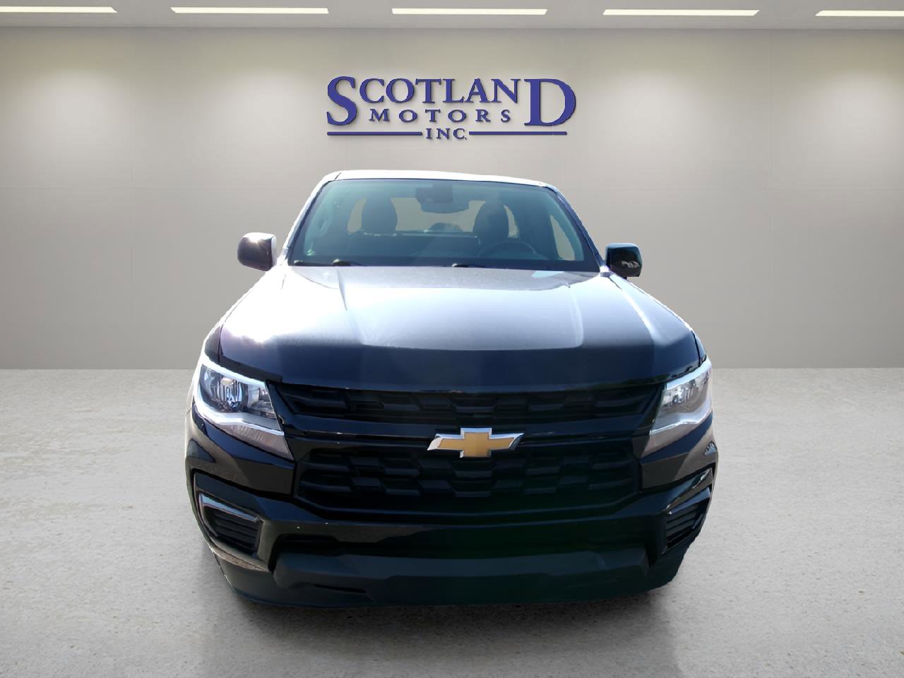 Used 2022 Chevrolet Colorado LT w/ Fleet Safety Package RWD image 3