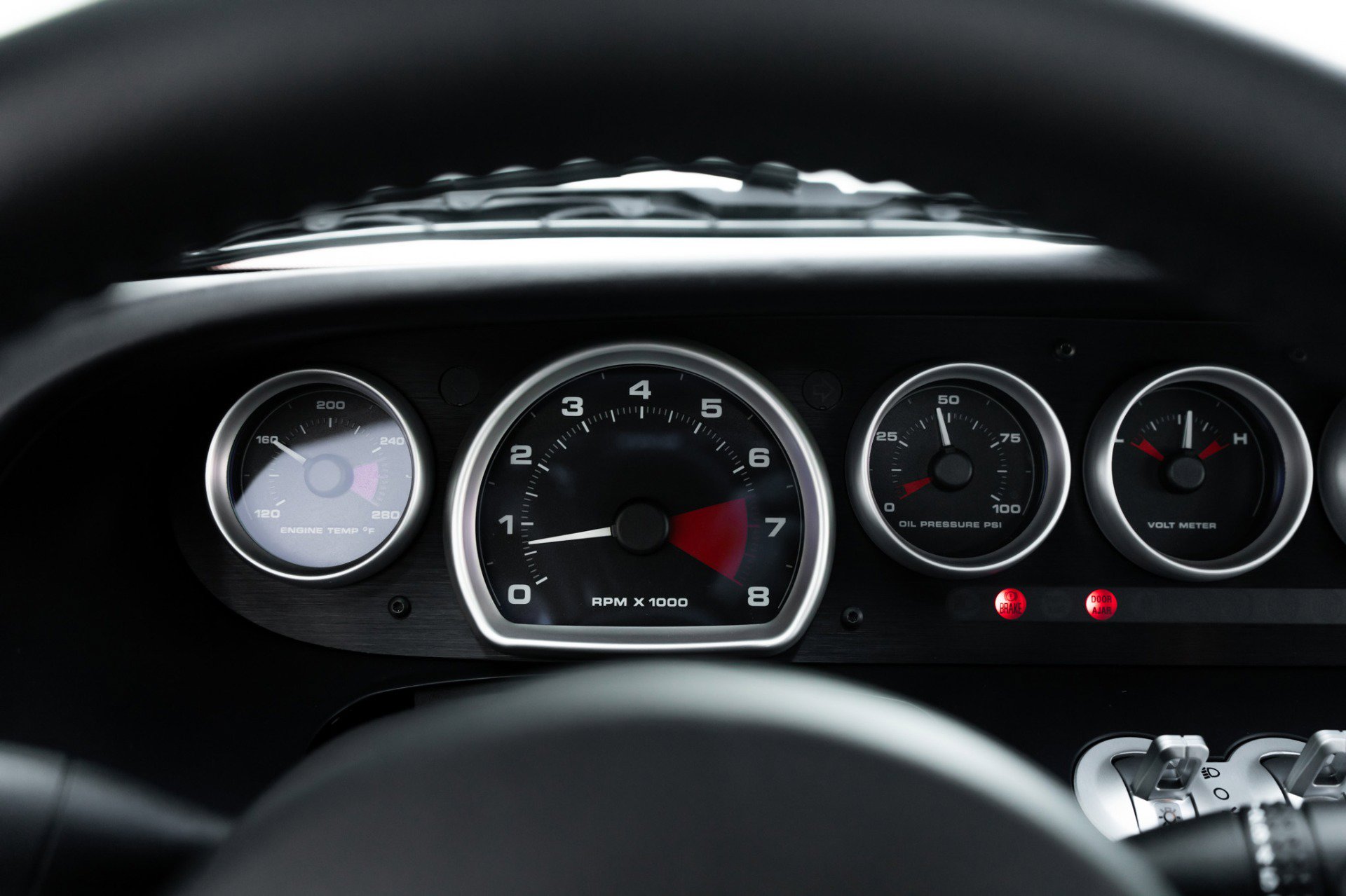 Used 2005 Ford GT RWD image 12