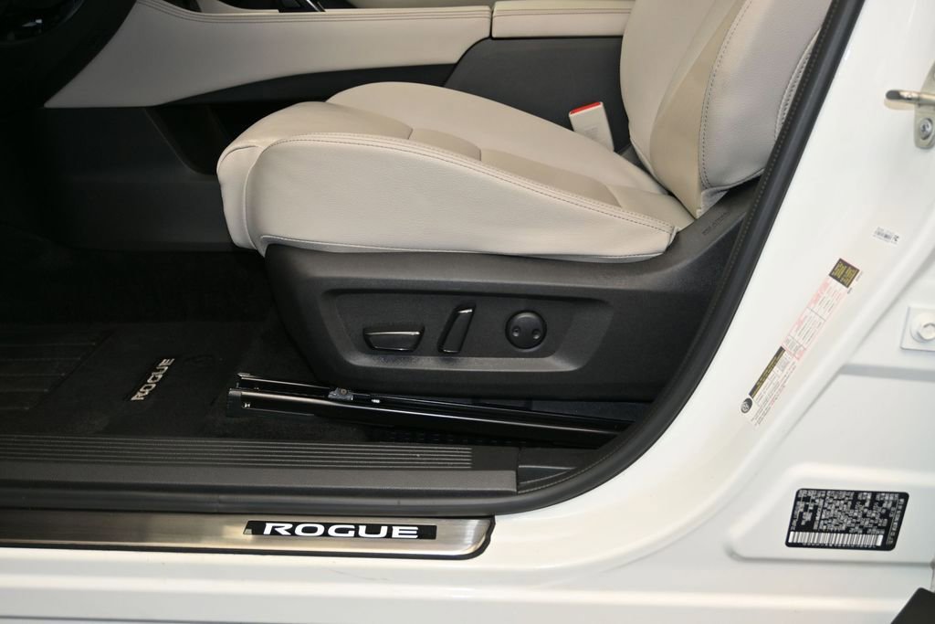 Certified 2023 Nissan Rogue SL FWD image 21