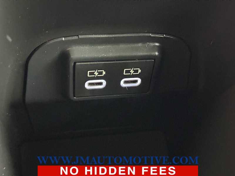 Used 2023 Toyota RAV4 XLE image 39