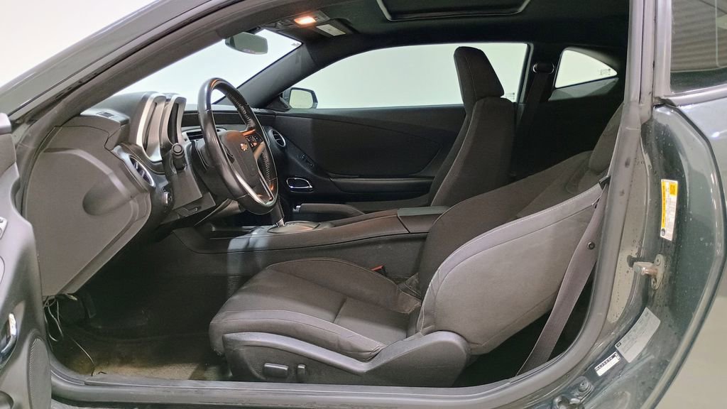 Used 2014 Chevrolet Camaro LT image 11