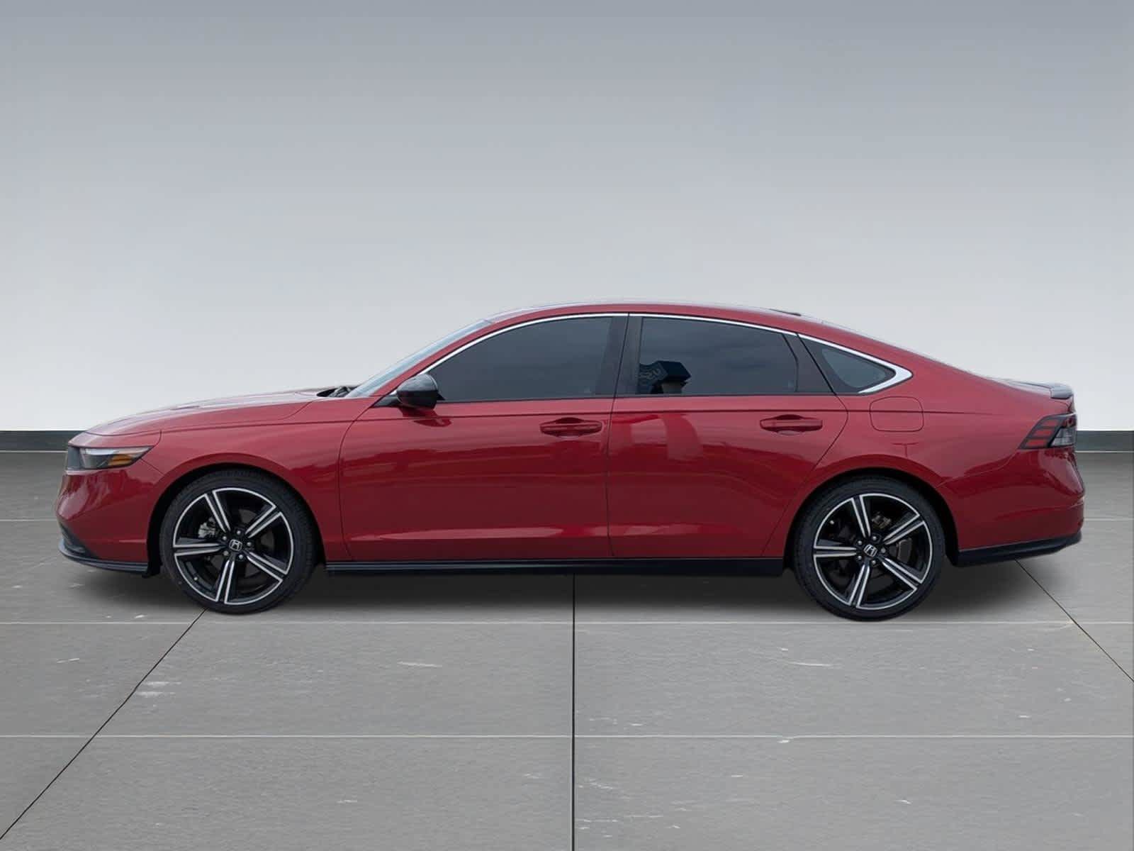 Used 2023 Honda Accord Sport image 3